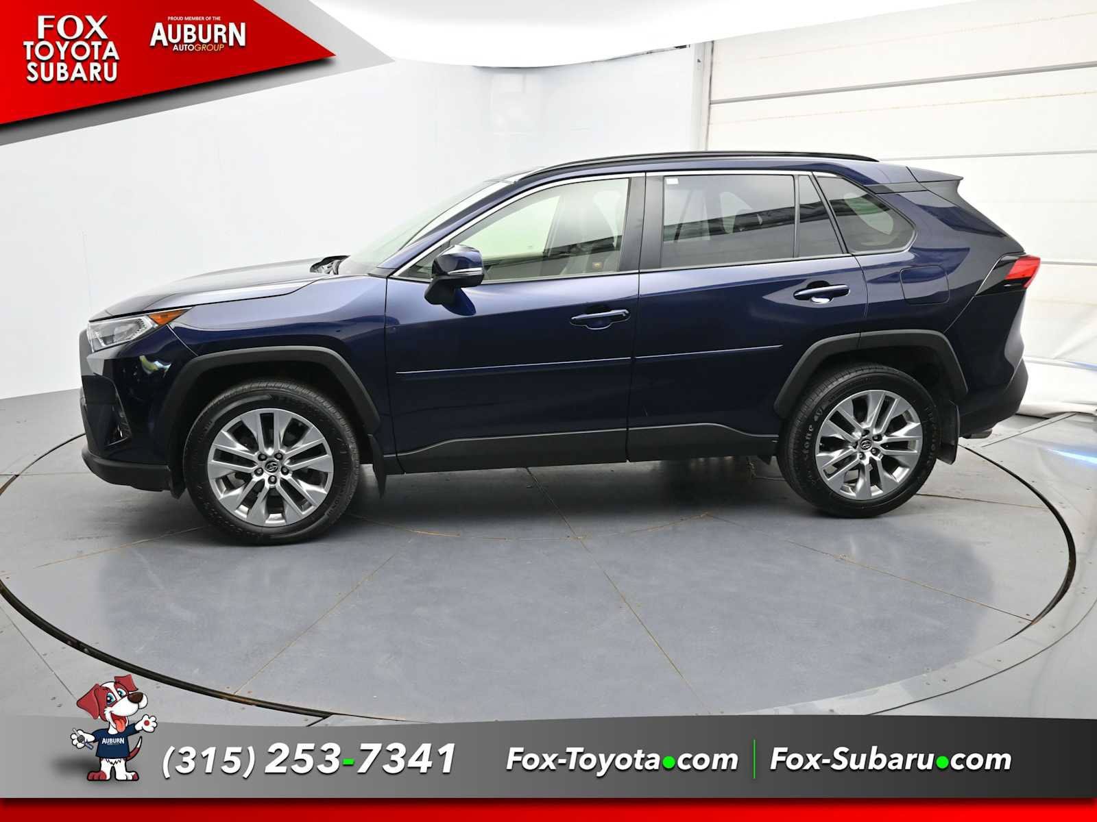 Used 2019 Toyota RAV4 XLE Premium w/ Cold Weather Package AWD/4WD image 18
