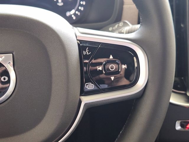 New 2026 Volvo XC90 B6 Plus w/ Protection Package Premier AWD/4WD image 28