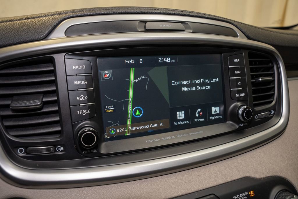 Used 2019 Kia Sorento EX w/ EX Touring Package image 15