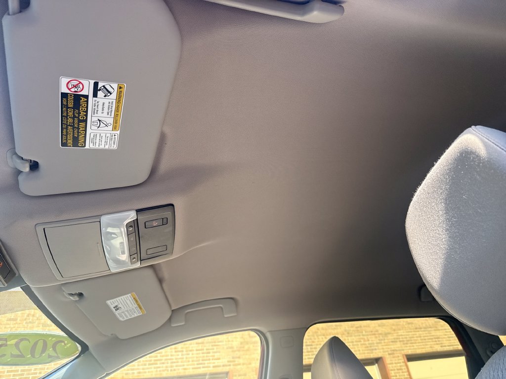 Used 2025 Nissan Rogue SV AWD/4WD image 28
