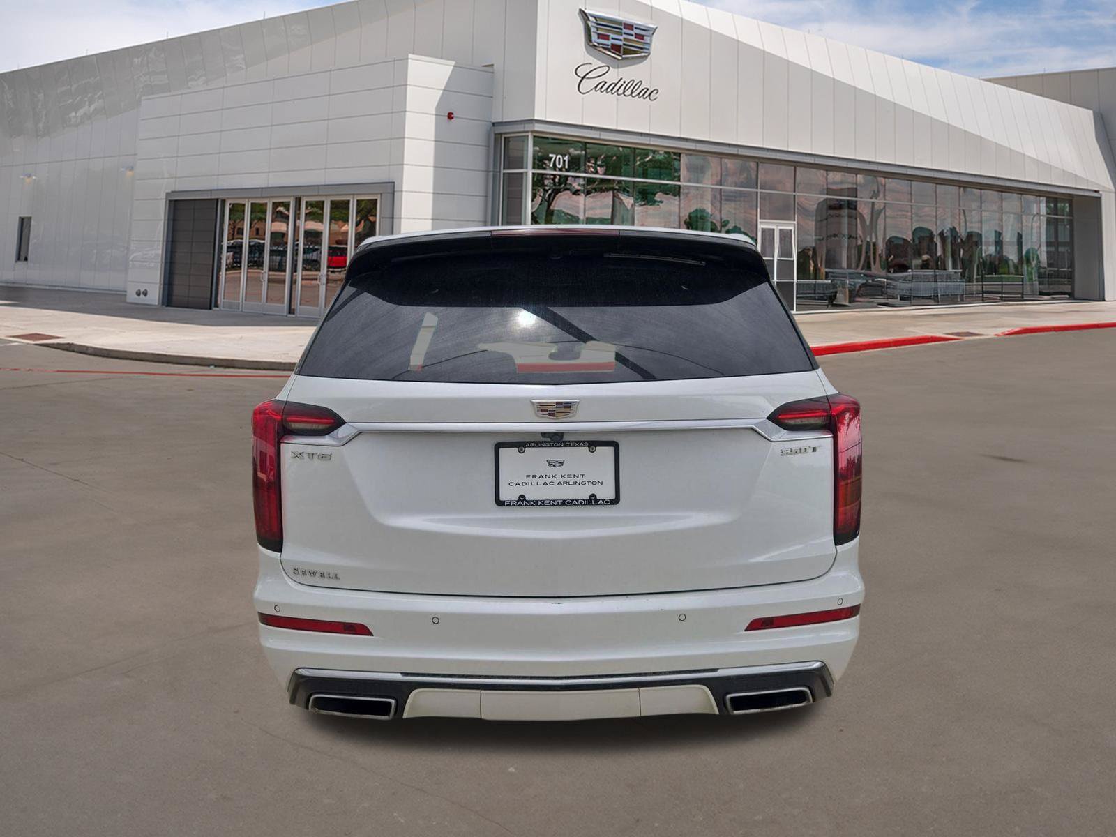 Used 2023 Cadillac XT6 Luxury FWD image 5