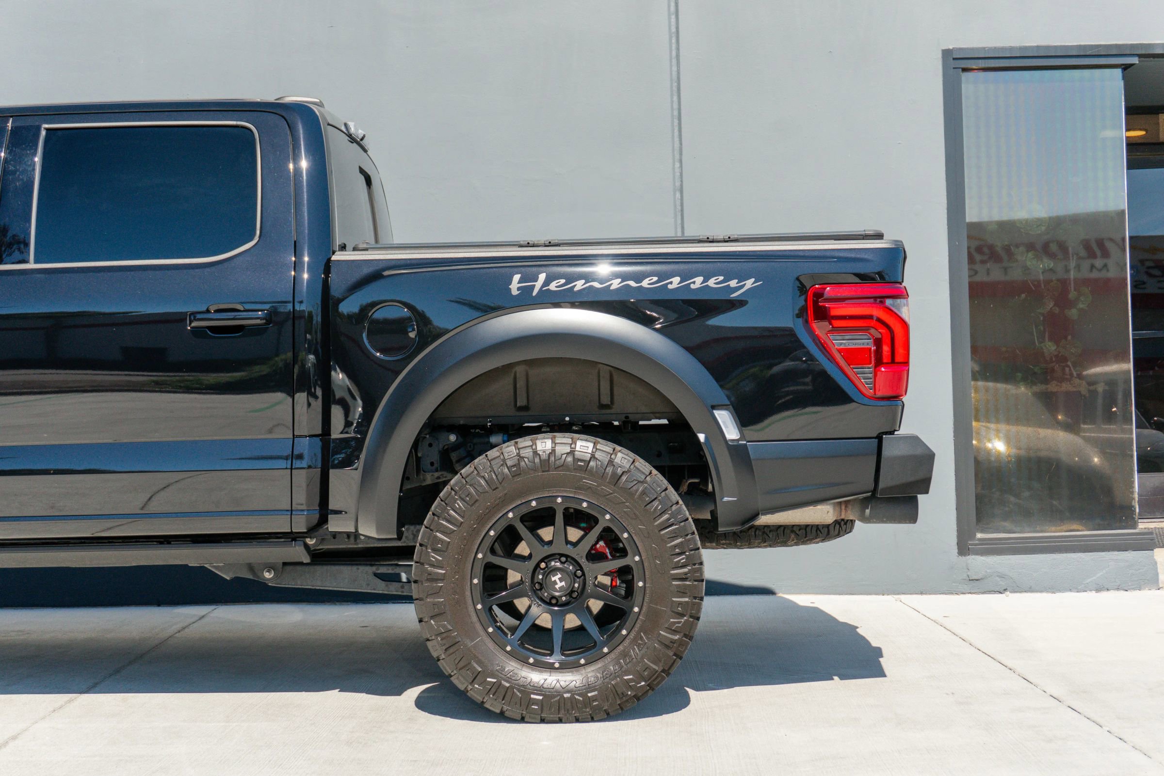 Used 2025 Ford F150 Raptor w/ Equipment Group 803A Raptor R image 21