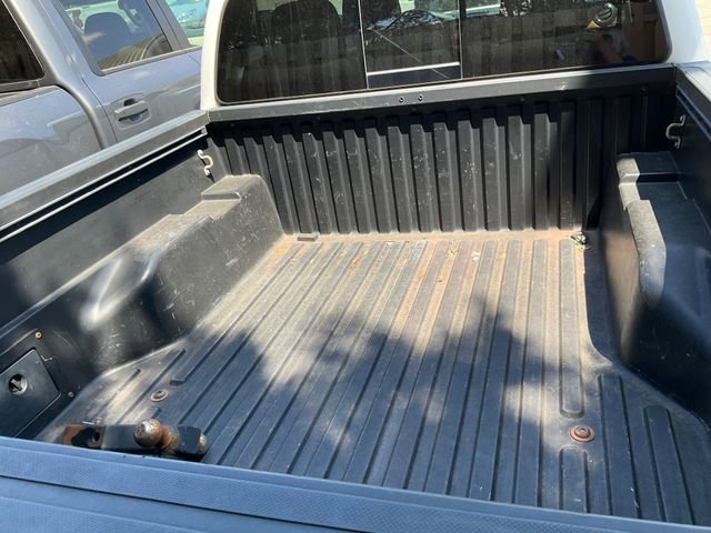 Used 2018 Toyota Tacoma SR5 RWD image 6