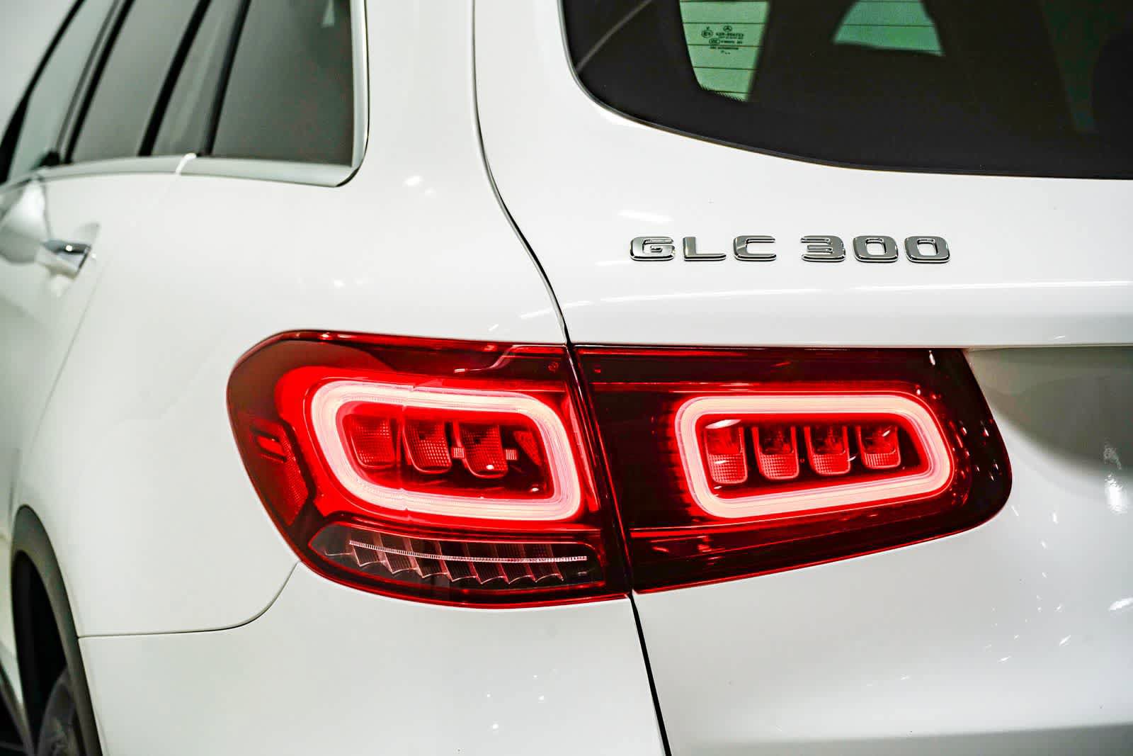 Used 2022 Mercedes-Benz GLC 300 image 9