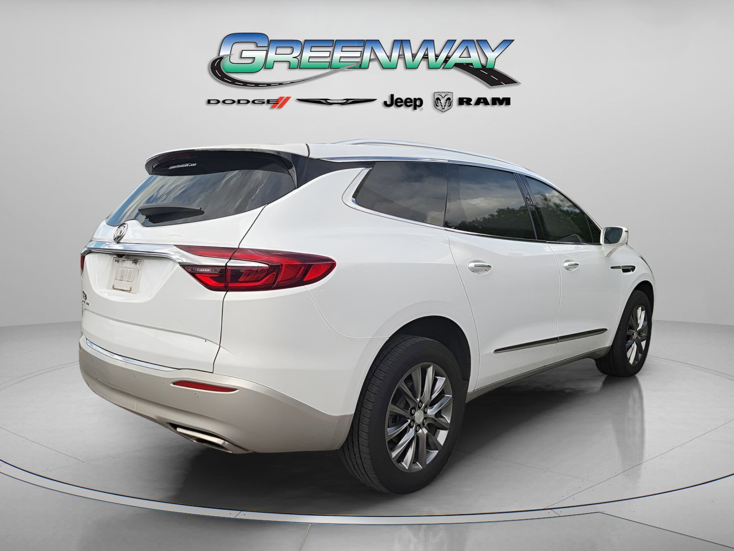 Used 2020 Buick Enclave Essence w/ LPO, Floor Liner Package FWD image 3