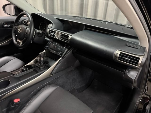 Used 2014 Lexus IS 250 RWD image 9