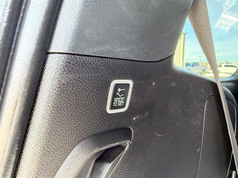 Used 2024 Jeep Wagoneer Series II image 6