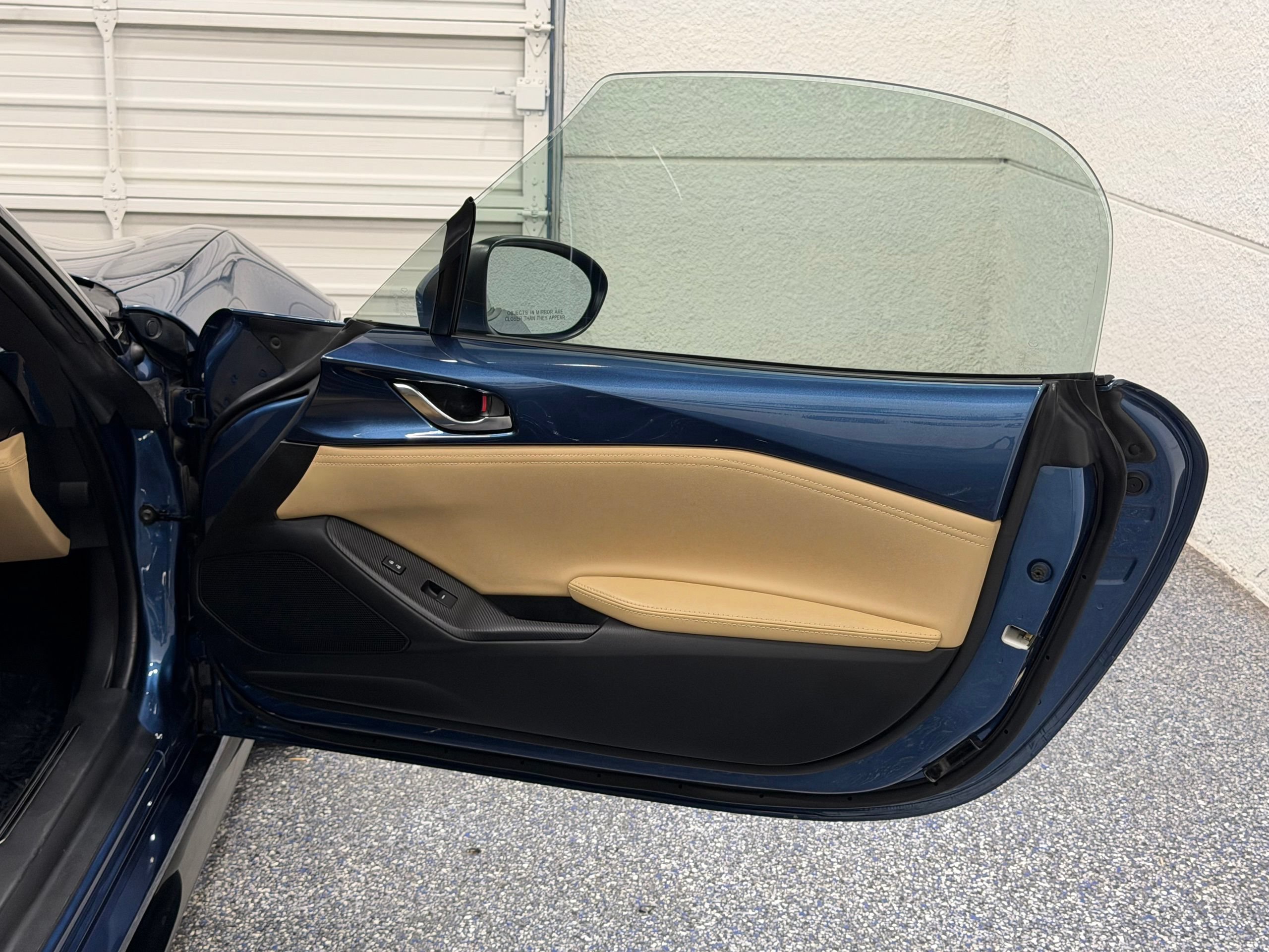 Used 2020 MAZDA MX-5 Miata Grand Touring w/ Appearance Package RWD image 23