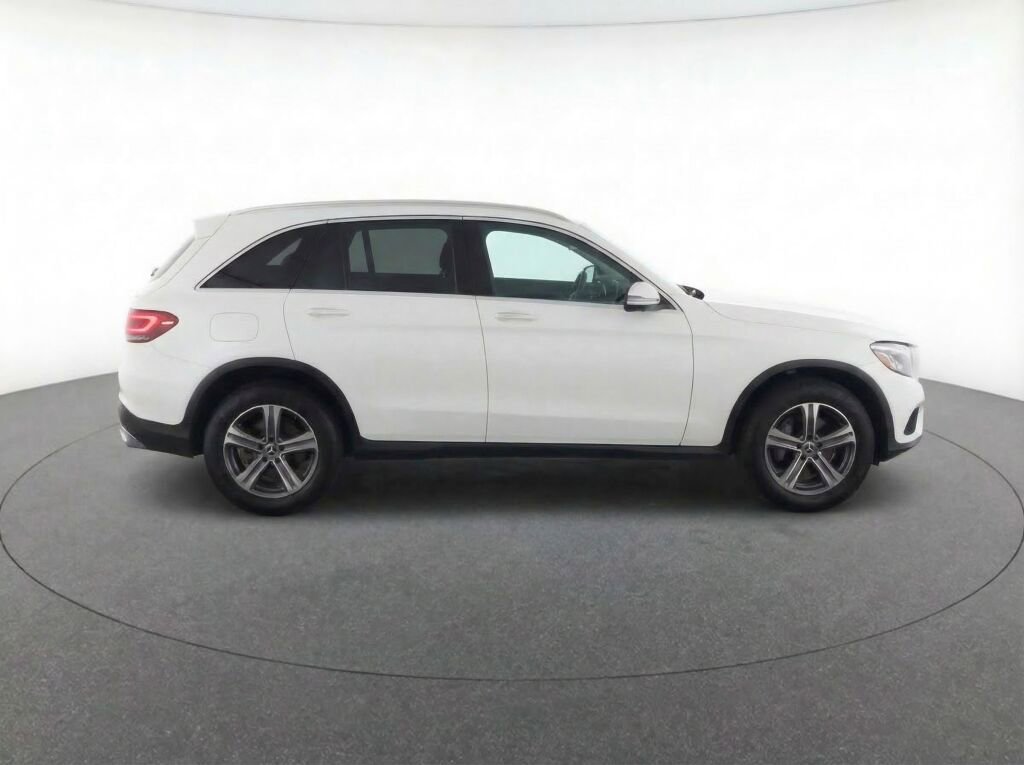 Used 2021 Mercedes-Benz GLC 300 4MATIC image 8