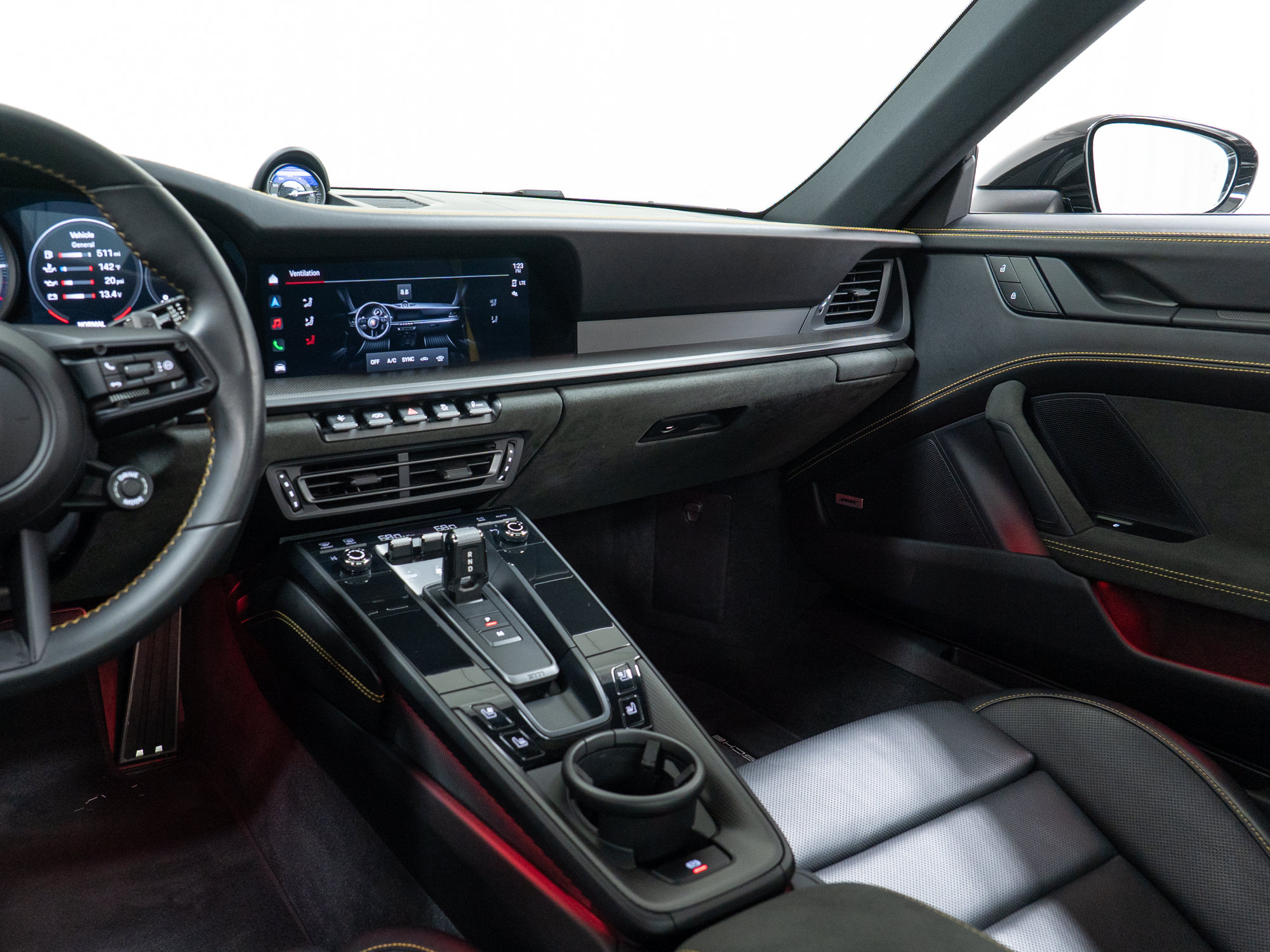 Certified 2023 Porsche 911 Carrera GTS RWD image 22