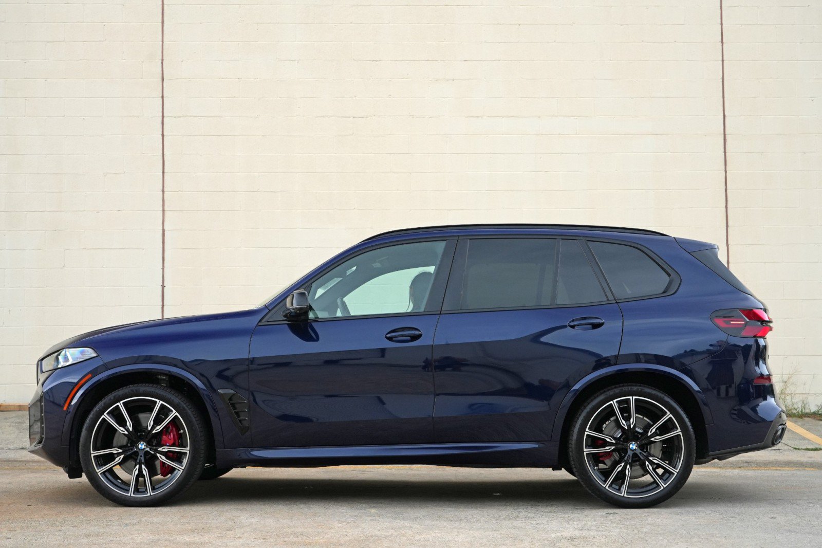 Used 2024 BMW X5 M60i w/ Executive Package AWD/4WD image 9