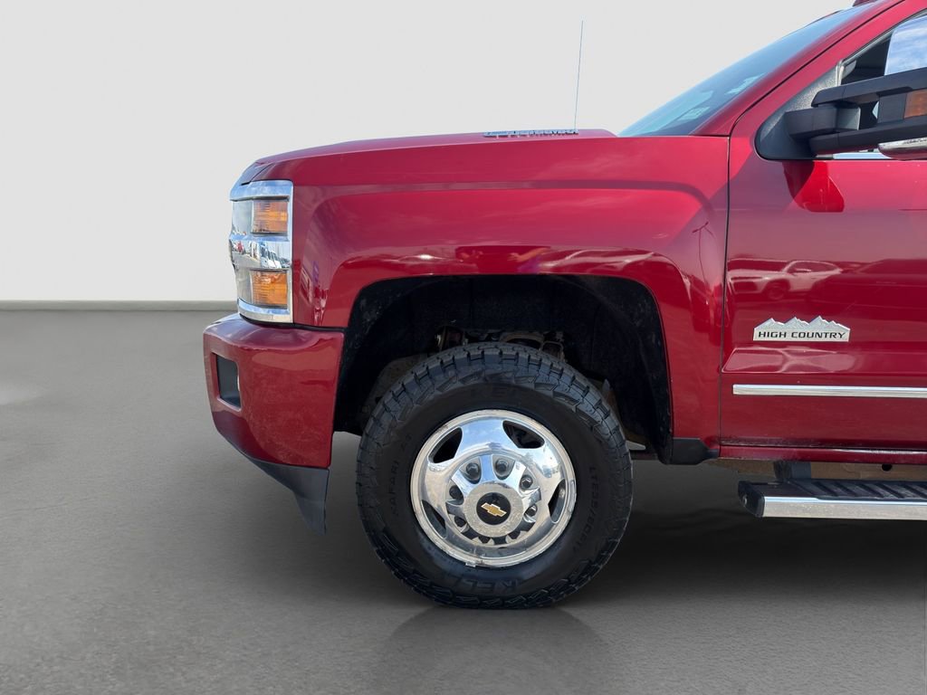 Used 2018 Chevrolet Silverado 3500 High Country w/ Duramax Plus Package image 31