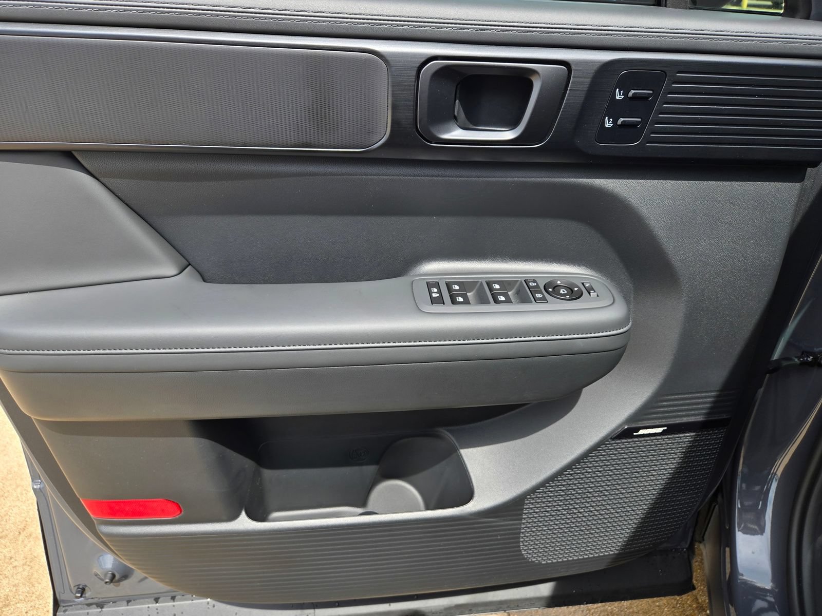 New 2026 Hyundai Santa Fe Calligraphy FWD image 19