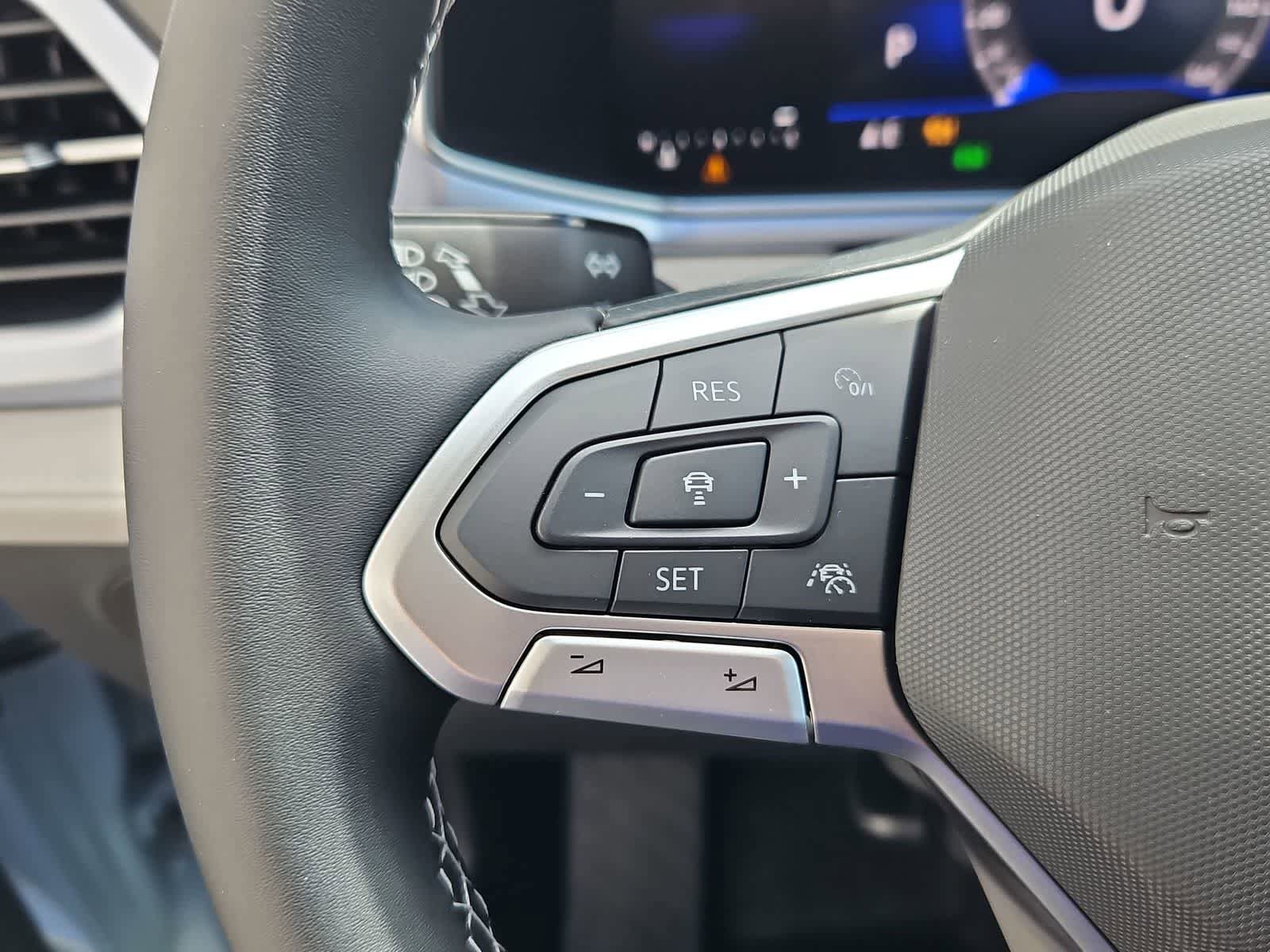 New 2026 Volkswagen Taos SE FWD image 24