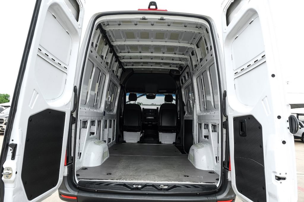 Used 2020 Mercedes-Benz Sprinter 2500 w/ Driver Convenience Package image 47