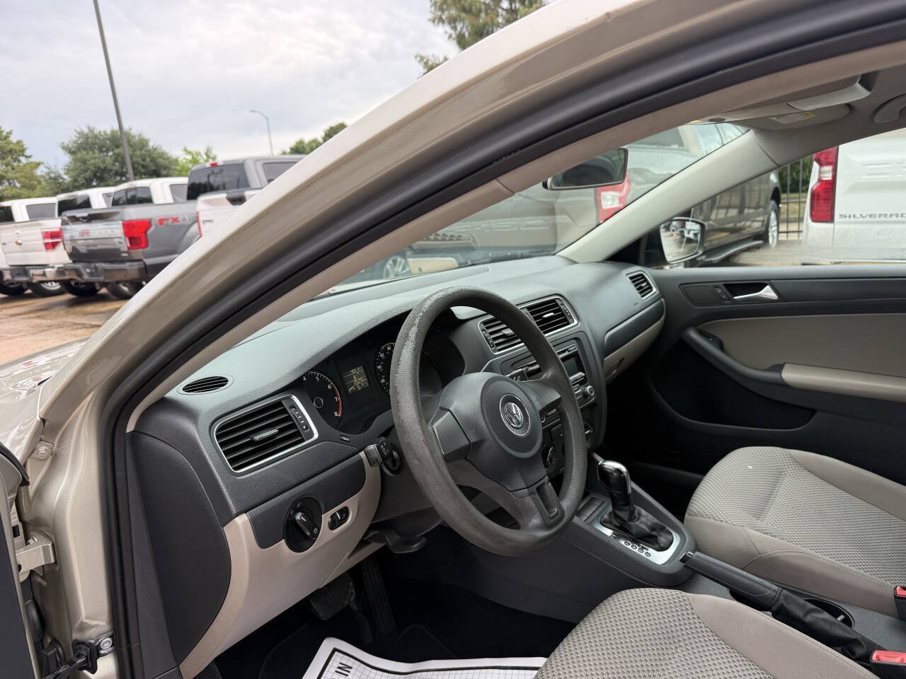 Used 2013 Volkswagen Jetta S FWD image 6