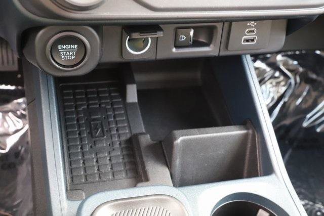 New 2025 Ford Maverick Lariat w/ 4K Tow Package image 33