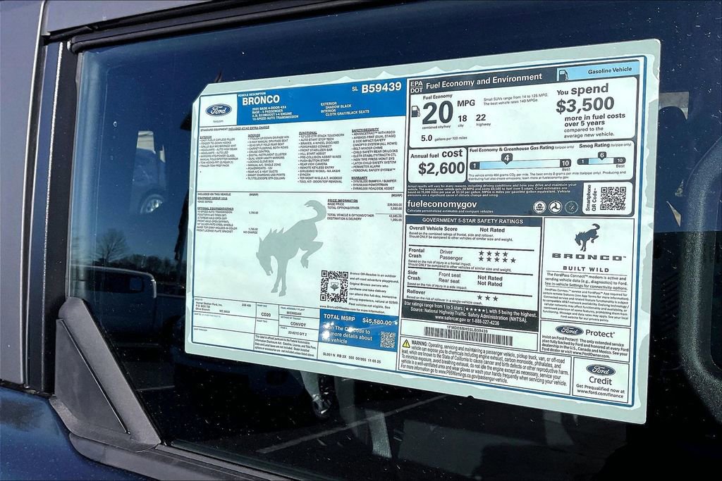 New 2025 Ford Bronco 4-Door image 14