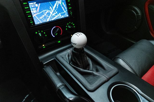 Used 2009 Ford Mustang Shelby GT500 RWD image 26