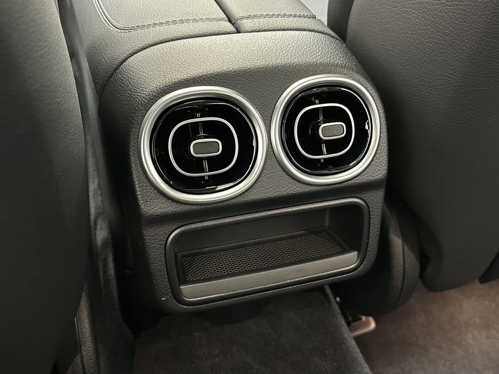 Certified 2022 Mercedes-Benz C 300 Sedan image 26