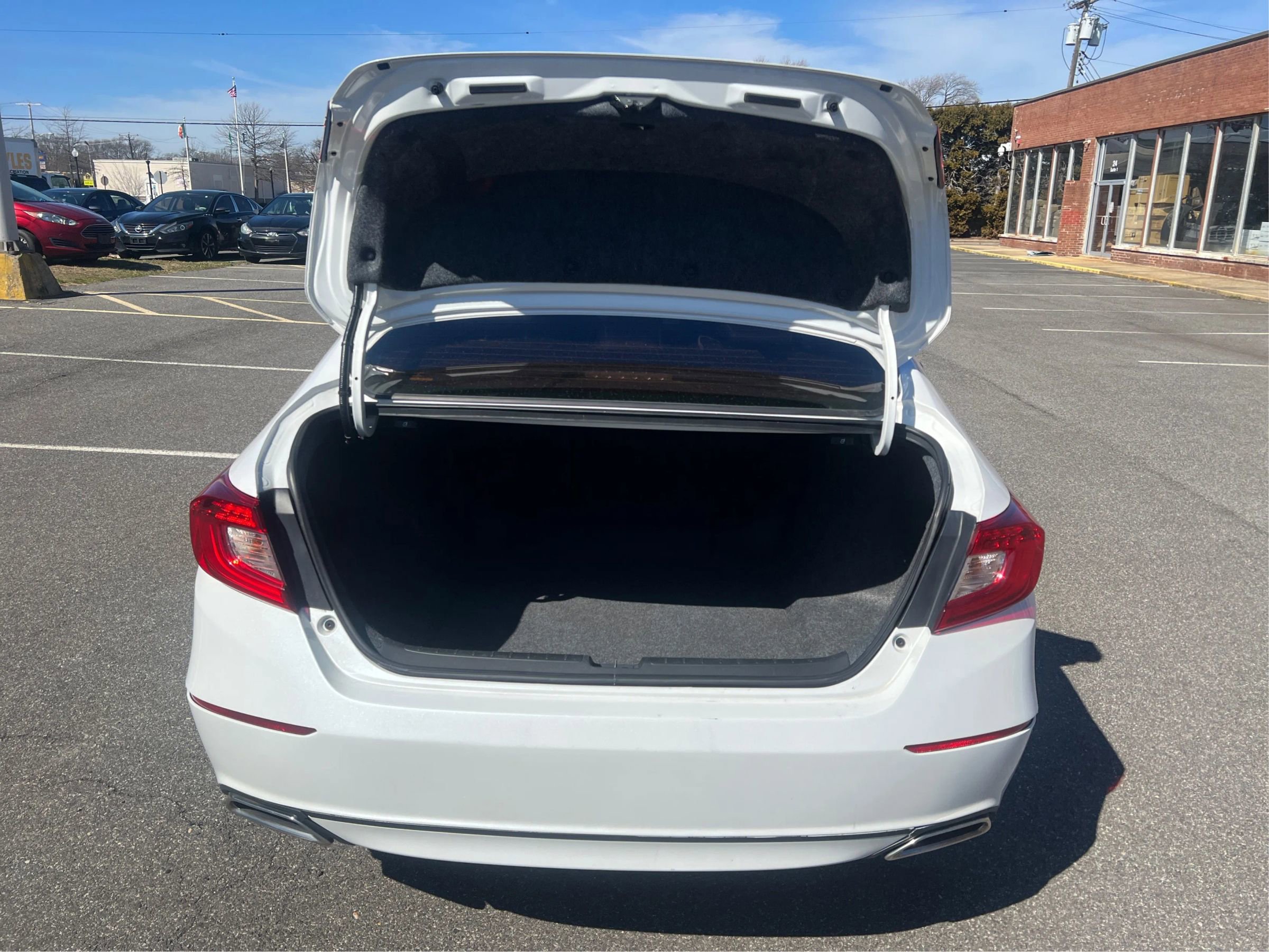 Used 2020 Honda Accord Sport image 16