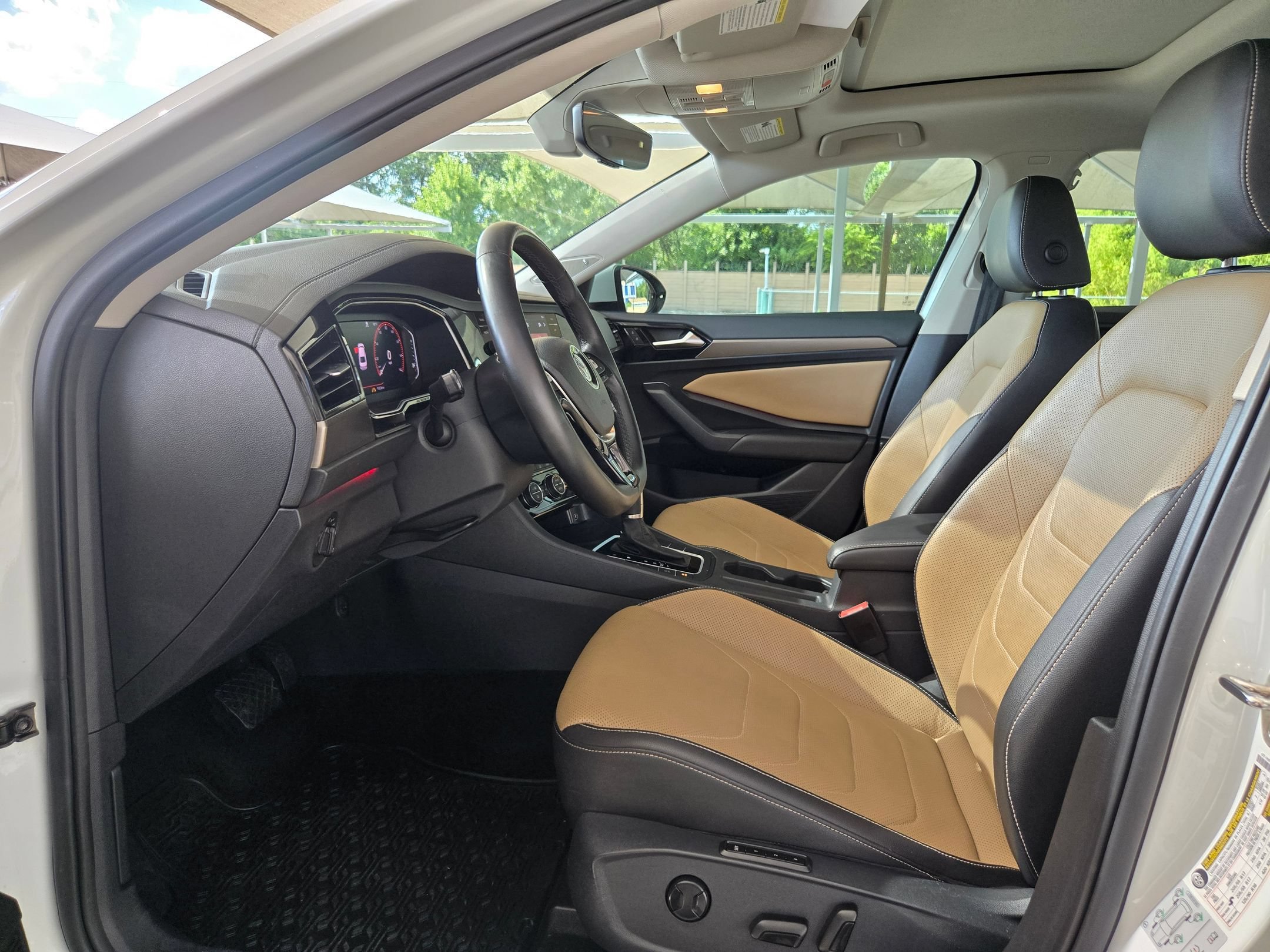 Used 2019 Volkswagen Jetta SEL Premium FWD image 11