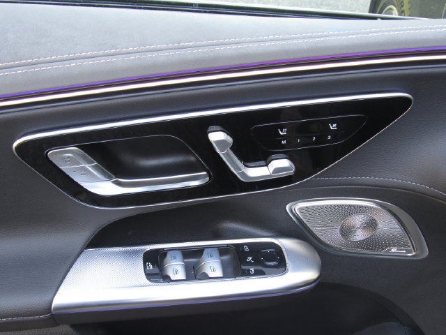 Used 2023 Mercedes-Benz EQE 350+ 4MATIC Sedan w/ Exclusive Trim Package image 13