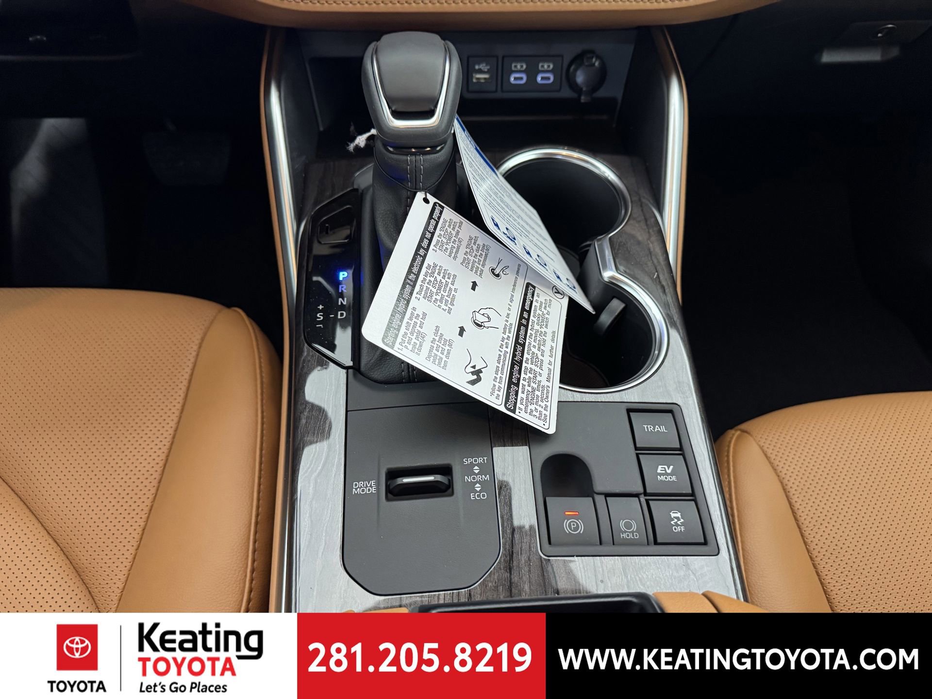 New 2026 Toyota Highlander Platinum image 9