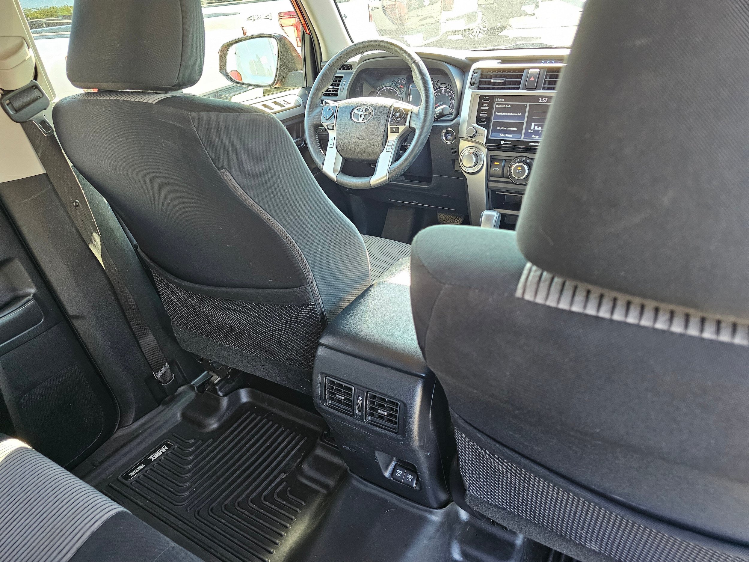 Used 2022 Toyota 4Runner SR5 AWD/4WD image 13