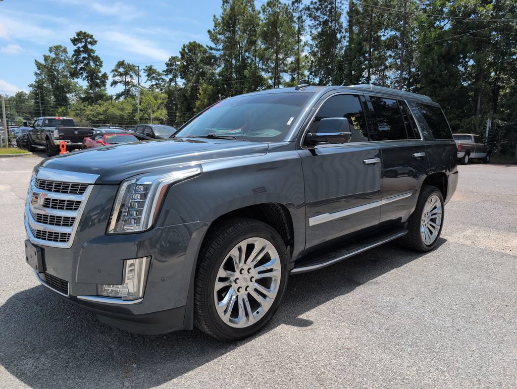 Used 2019 Cadillac Escalade Premium Luxury w/ LPO, Radiant Package AWD/4WD image 4