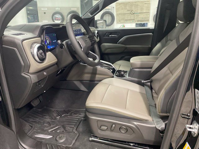New 2026 Chevrolet Colorado ZR2 w/ Technology Package AWD/4WD image 22