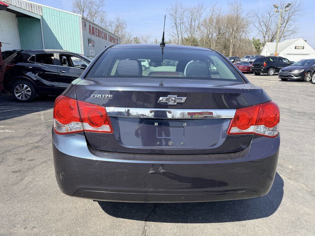 Used 2014 Chevrolet Cruze LS FWD image 4