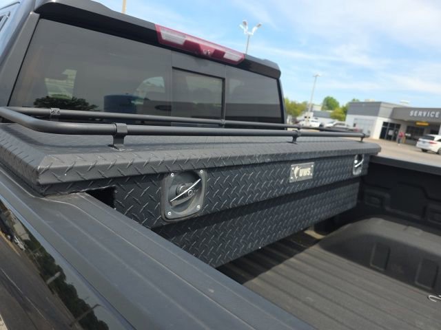 Used 2023 GMC Sierra 1500 AT4 w/ AT4 Premium Package image 11