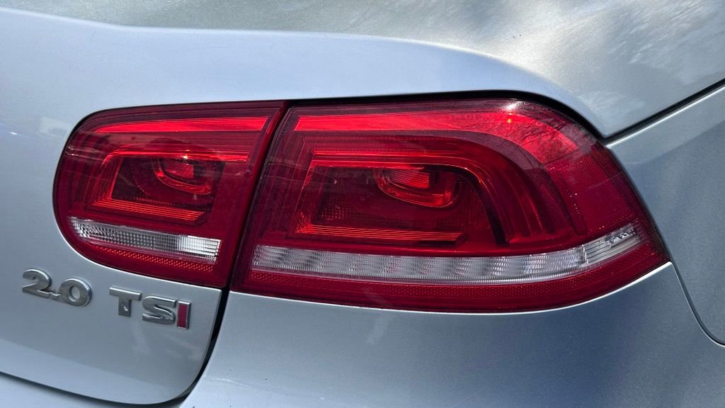 Used 2015 Volkswagen Eos Komfort image 8