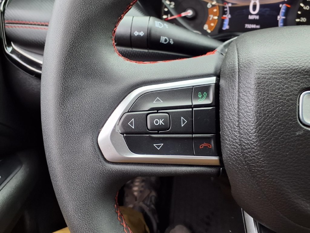 Used 2022 Jeep Compass Trailhawk w/ Sun and Sound Group AWD/4WD image 12