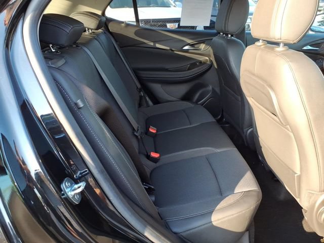 Used 2023 Buick Encore GX Preferred w/ Cold Weather Comfort Package FWD image 21