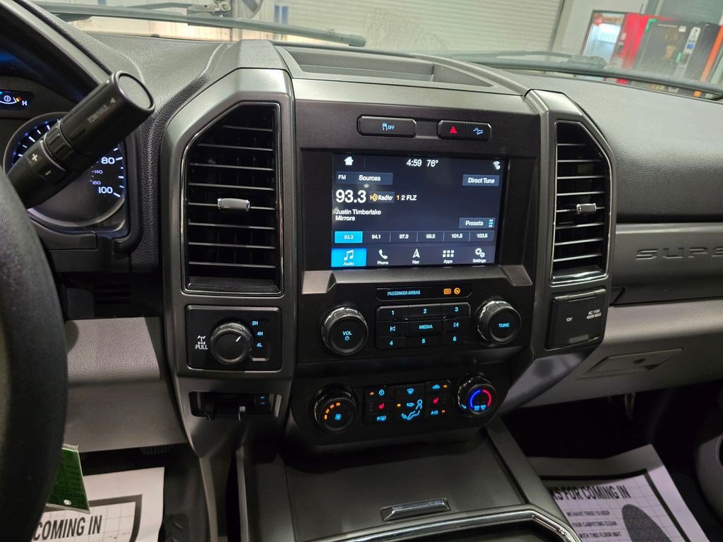 Used 2019 Ford F250 XLT w/ XLT Premium Package AWD/4WD image 26