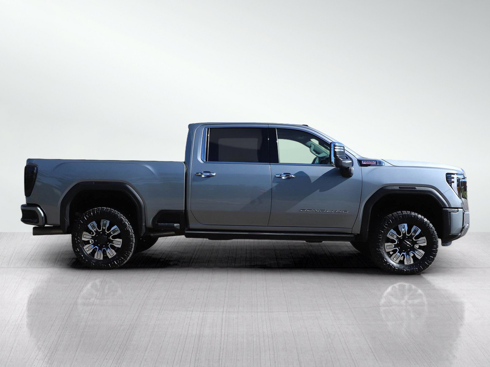 Used 2025 GMC Sierra 2500 Denali w/ Denali Reserve Package AWD/4WD image 6