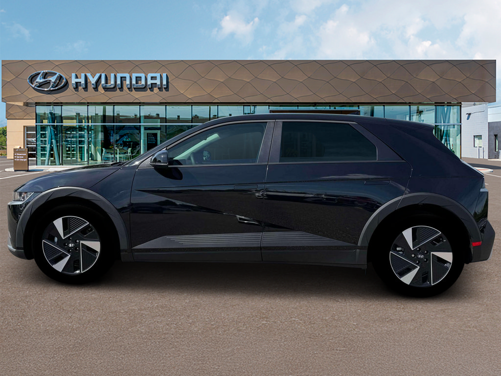 New 2026 Hyundai Ioniq 5 SE RWD image 3