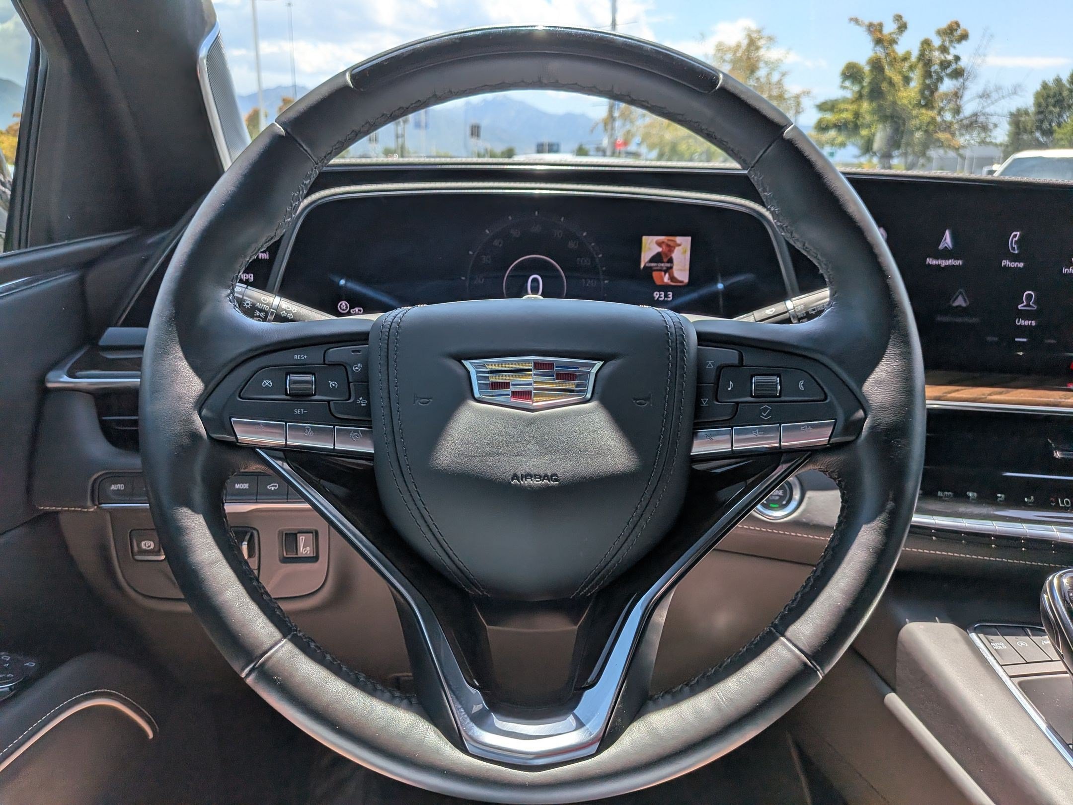 Certified 2024 Cadillac Escalade Sport Platinum w/ LPO, ONYX Package AWD/4WD image 14