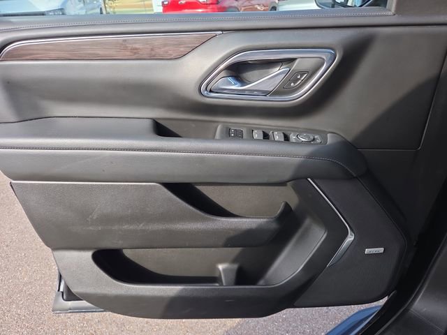 Used 2023 Chevrolet Suburban LT RWD image 18