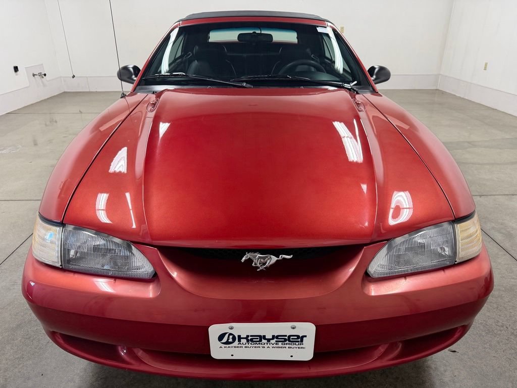 Used 1996 Ford Mustang GT RWD image 2