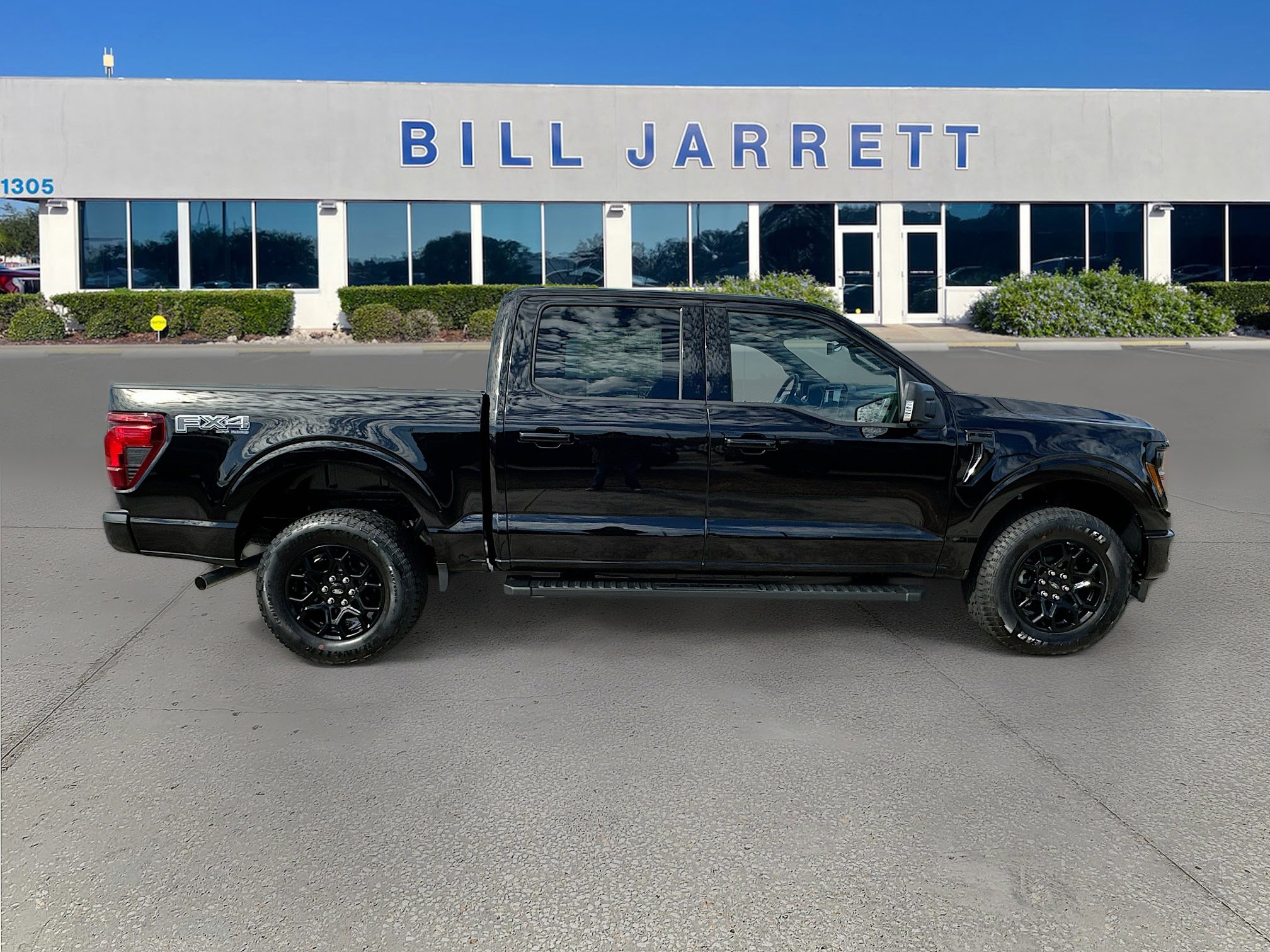 New 2026 Ford F150 XLT w/ Equipment Group 302A MID image 3