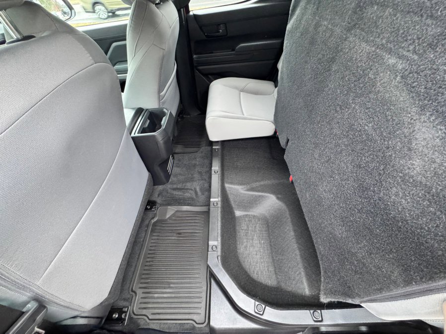 Used 2025 Toyota Tacoma SR5 image 34