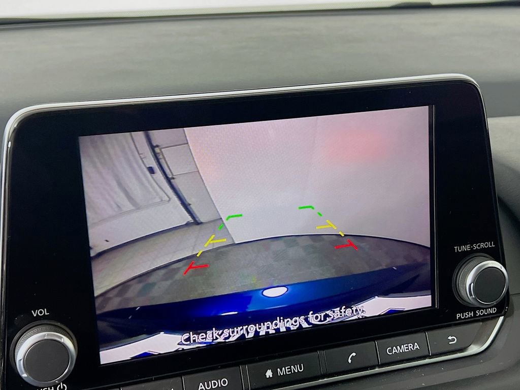 Used 2024 Nissan Rogue SV image 12