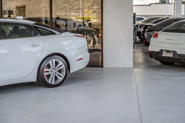 Used 2019 Jaguar XJ L Portfolio RWD image 55