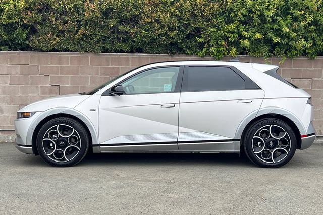 Certified 2024 Hyundai Ioniq 5 Limited AWD/4WD image 9