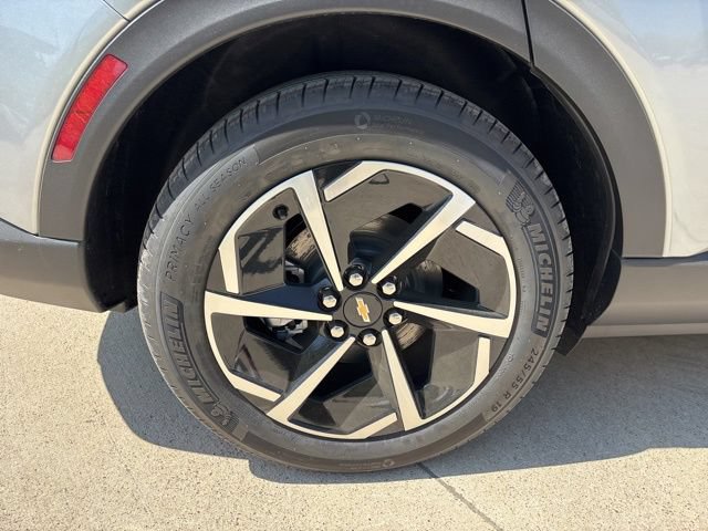 New 2026 Chevrolet Equinox EV LT FWD image 3