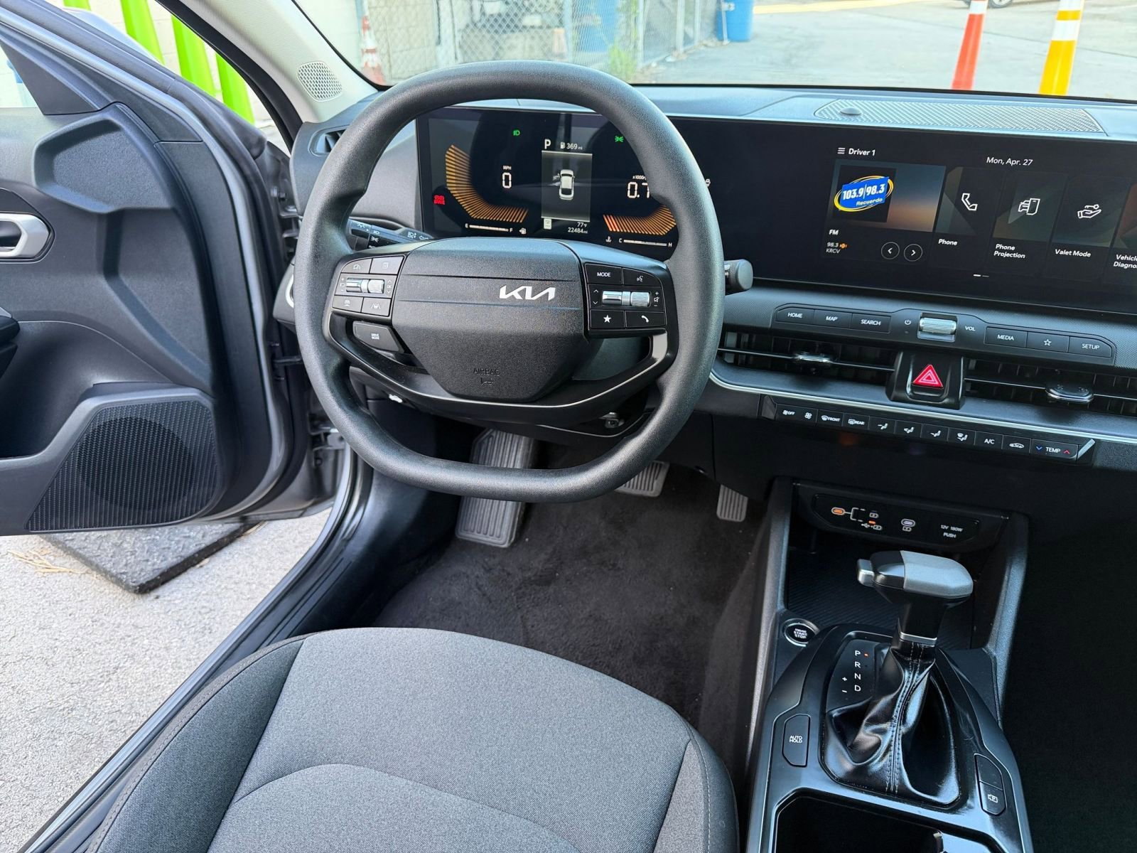 Used 2025 Kia K4 FWD image 34