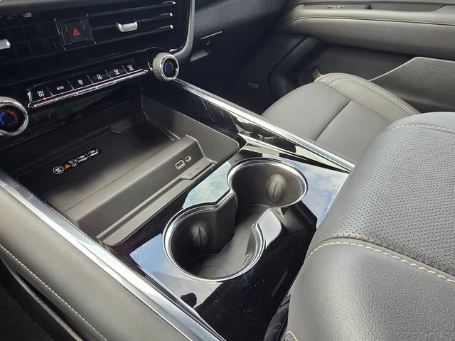 Used 2025 Chevrolet Tahoe Premier AWD/4WD image 38